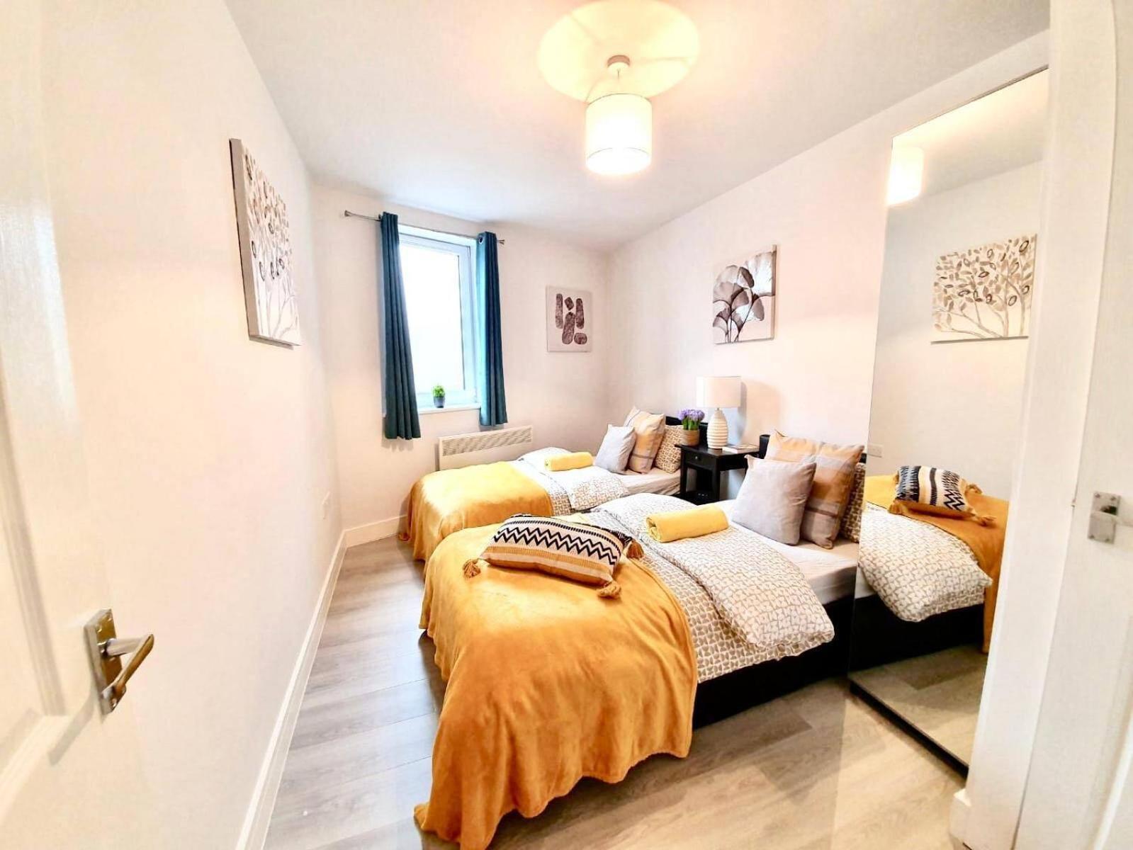 Opp Liverpool - Perfect For Contractors And Travellers, Big Savings Booking 4 Nights Or More! Apartment Room photo